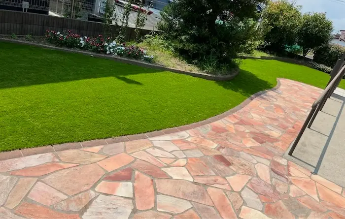 高耐久・安全な人工芝に特化した外構工事